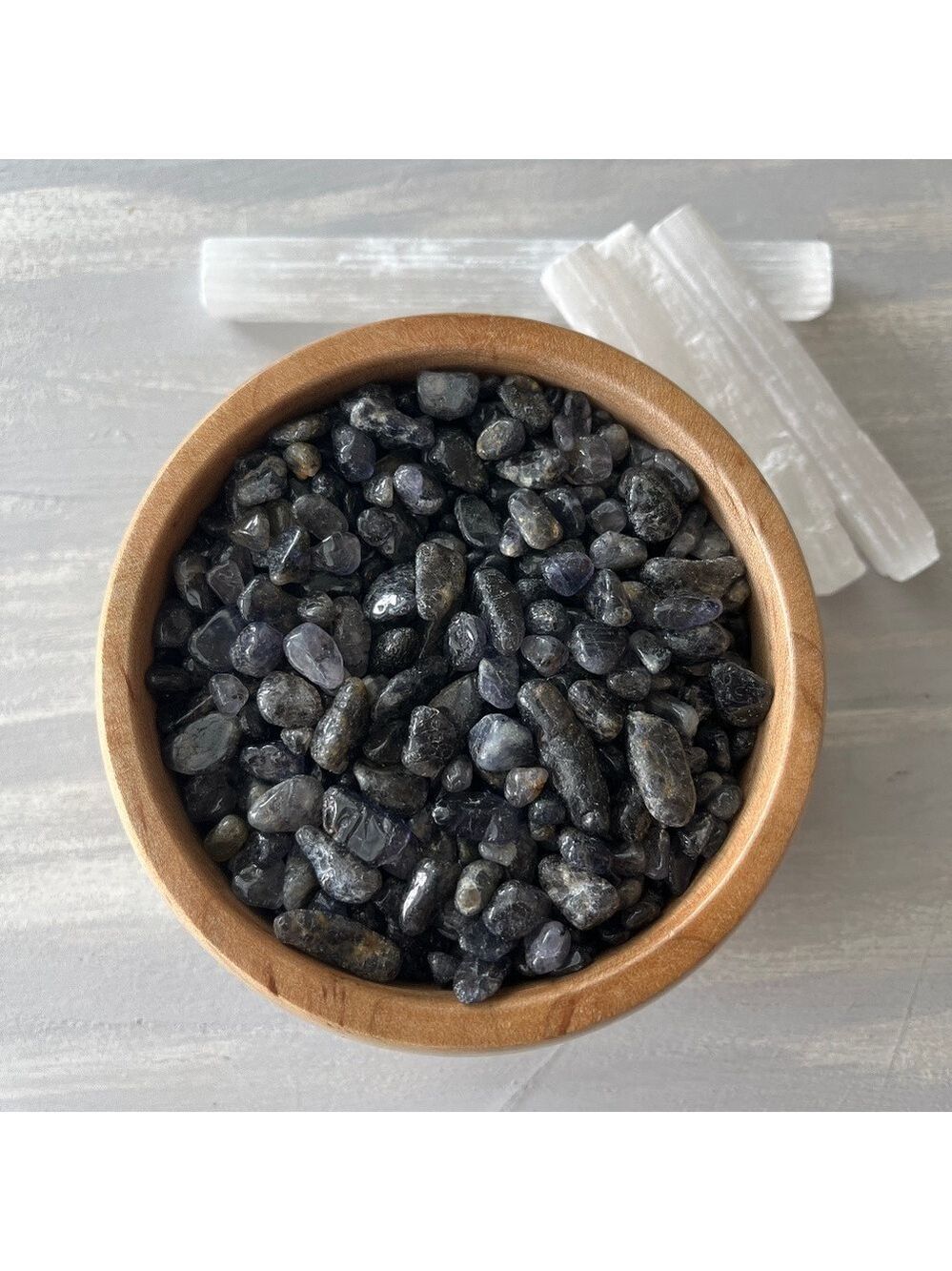 Iolite Chips (jar)